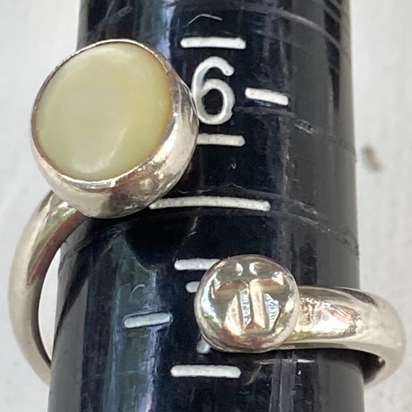 EP Mother of pearl gem in silver by-pass ring, "T" or a cross on the other node. - Picture 2 of 14